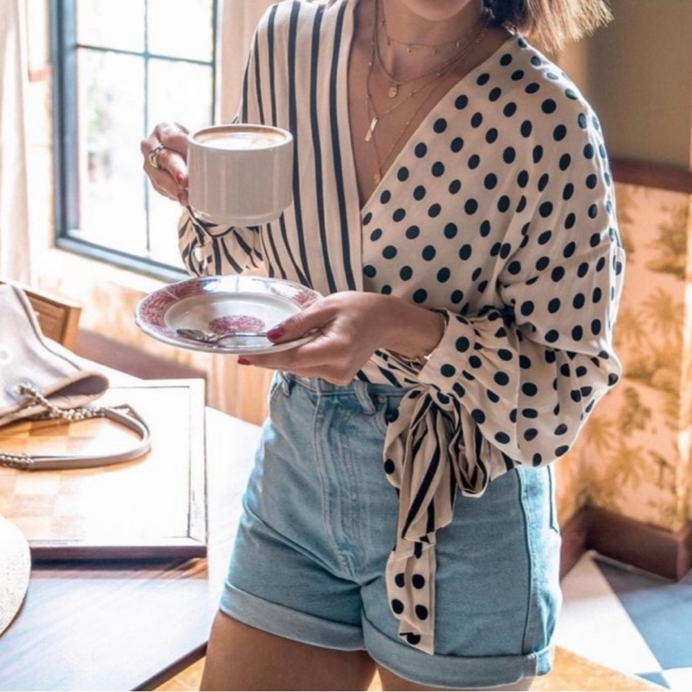 NWT 🆕 - Zara Stripes + Polka Dots Silky Wrap Front Asymmetrical Blouse - XS - Picture 1 of 8